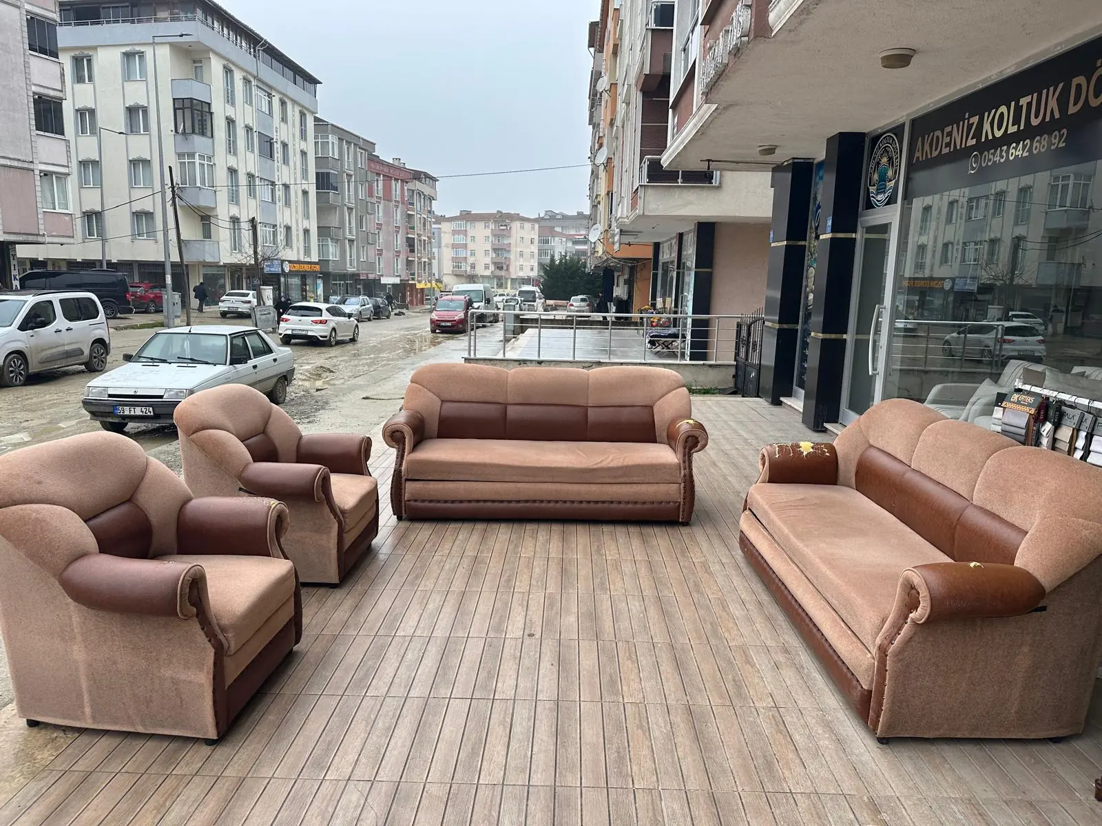 Yenileme öncesindeki oturma grubu